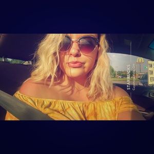 Meet your Posher, Britteny